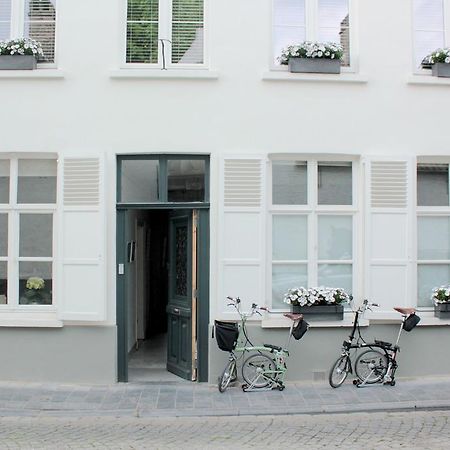 B&B Alphabet - Luxury Guesthouse And Art Gallery Bruges Exterior photo